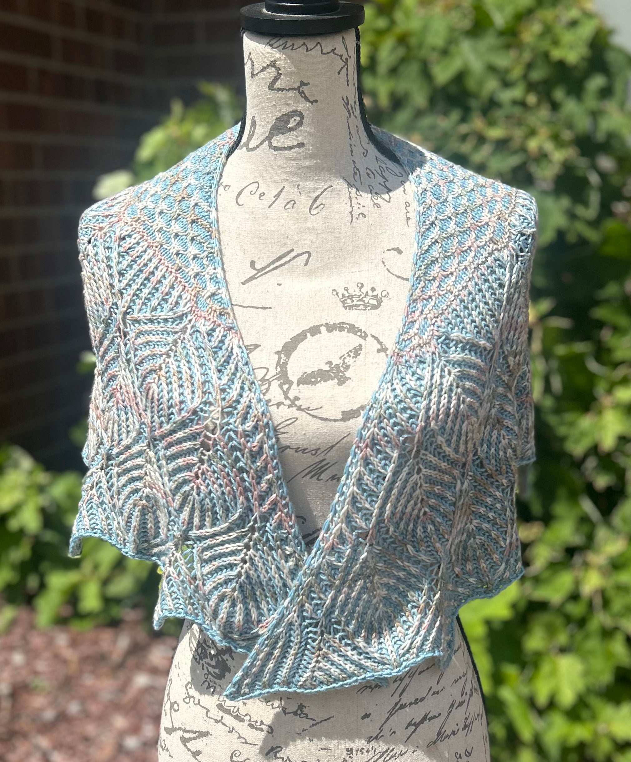 Hand Knit Lace Brioche Mosaic Shawlette